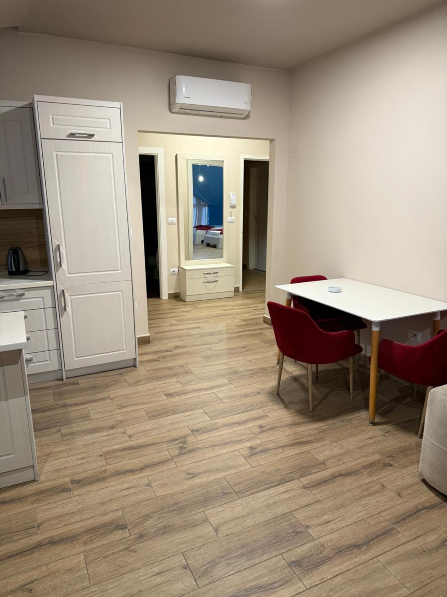 Shengjin Apartaments Экстерьер фото