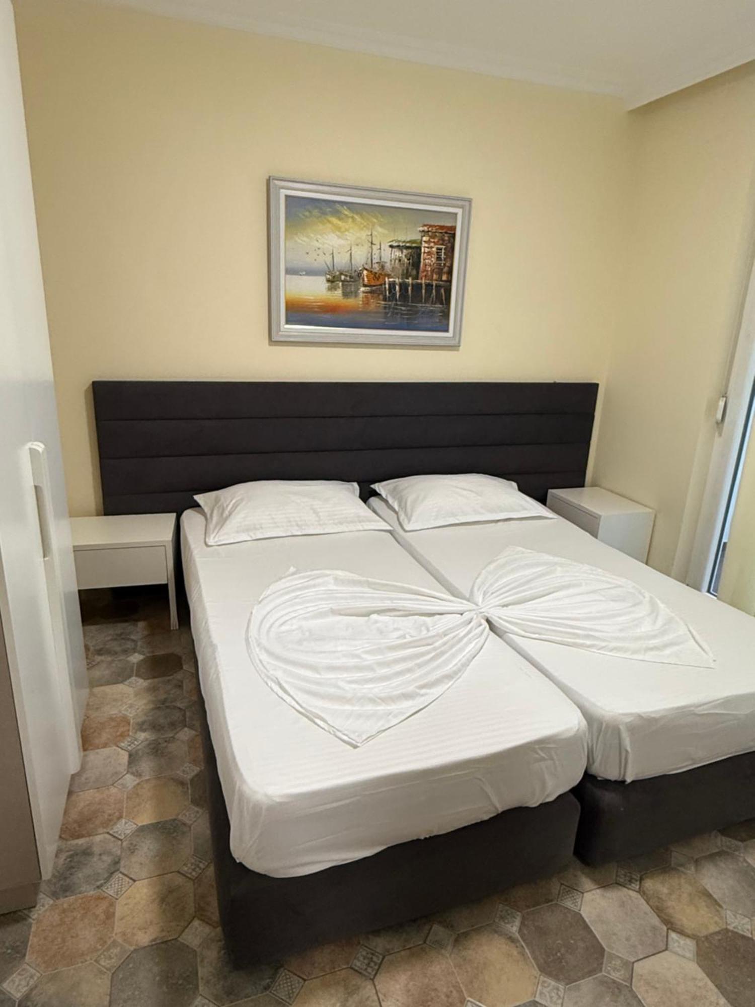 Shengjin Apartaments Экстерьер фото
